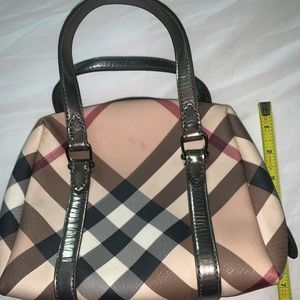 **AUTHENTIC**Burberry Mini Nova Check Bowling Bag